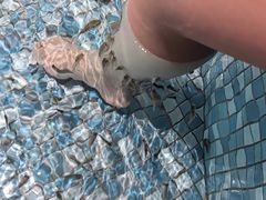 -涨巢·潮玩水疗局