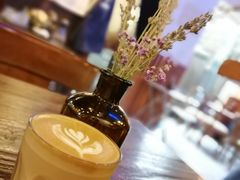 澳白-老麦咖啡馆·TheCottageCafe(静安寺店)