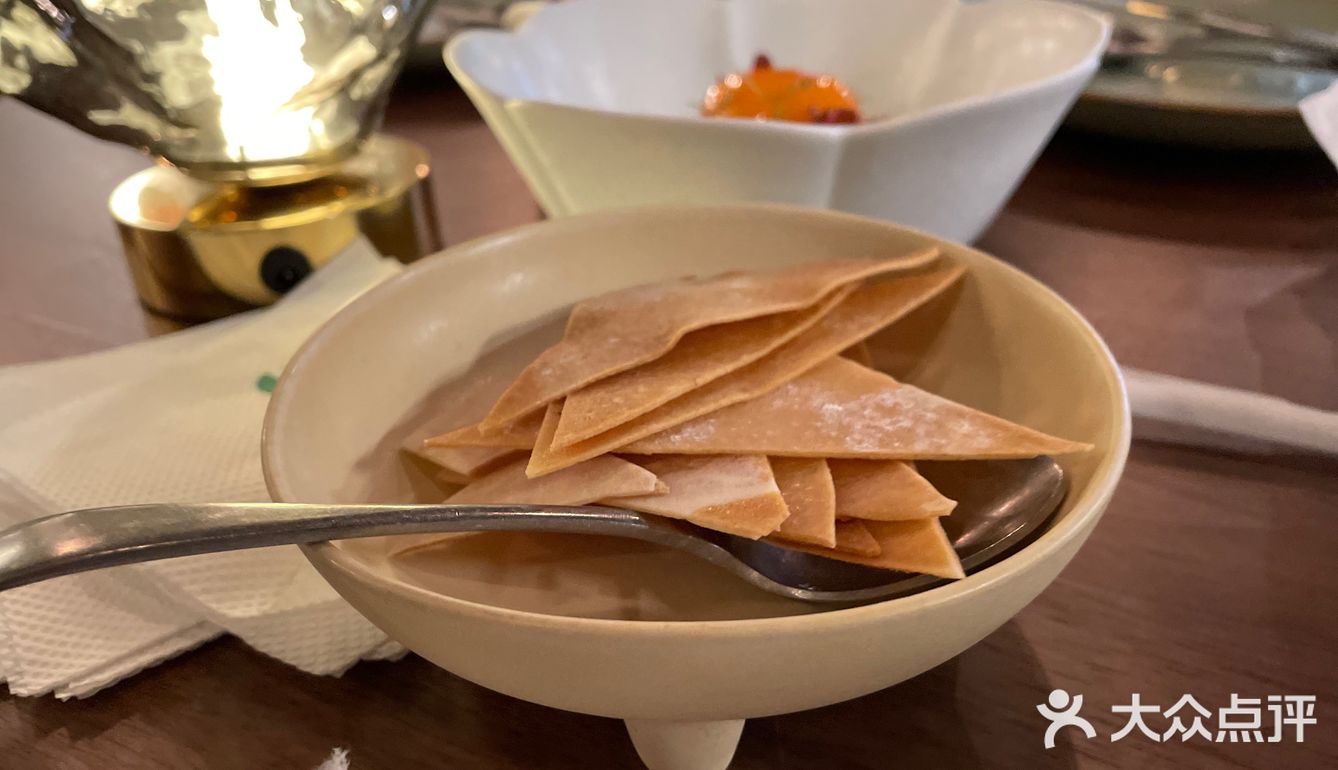 运河映巷里的宝藏brunch？老板娘说他们是酒吧！