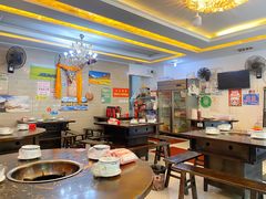 大堂-尚品牛味汤锅火锅(康定总店)