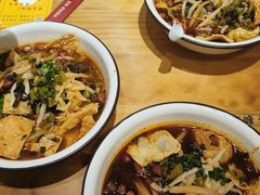 -丽丽三鲜螺蛳粉(田林路店)