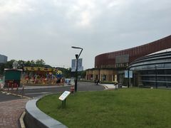 -爱丽丝冒险奇遇记