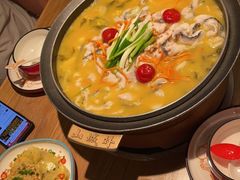 -山城外·非遗酸菜鱼(蜀都万达店)