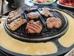 -七甲山烤肉(长白山奇石山珍根艺一条街店)