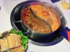 -钢管厂五区小郡肝串串香火锅(人民广场店)
