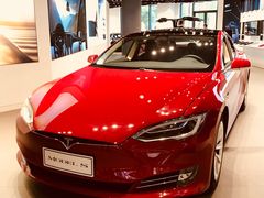 -TESLA 特斯拉(上海太古汇体验店)