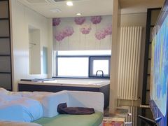 -喜鹊愉家酒店(郑州曼哈顿博览中心地铁站店)