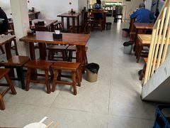 -宝瑞门钉肉饼店
