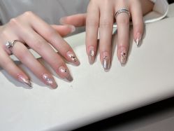 -沫儿·美甲美睫·半永久·皮肤管理