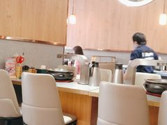 大堂-围炉肉舍丹东海鲜烤肉·烤活鳗(步行街店)