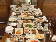 -萨拉伯尔(燕莎友谊商城店)