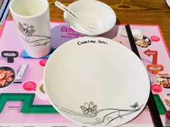 餐具摆设-彩蝶谷美食廊·粤式经典南番顺·铁板烧烤泰风味(广州长隆酒店)