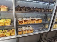 面包甜点陈列柜-糖涩(新佳丽店)