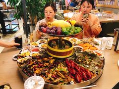 -日进一片海.生腌海鲜火锅.宵夜烧烤(三里屯总店)