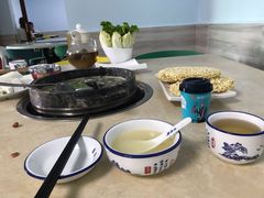 -墨脱石锅椰子鸡•香草鸭•东山羊(大东海店)