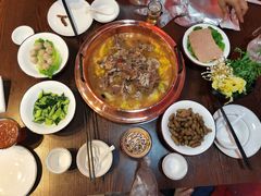 -虾弄弄海派小龙虾·牛羊蝎子火锅