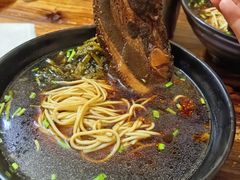 -小龙大肉面馆