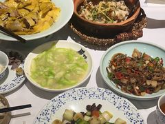 -围龙屋客家食府(福田店)