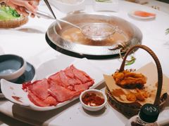 牛舌-左庭右院鲜牛肉火锅(新梅广场店)