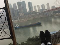 -屋顶顶城市·江景酒店-客房部