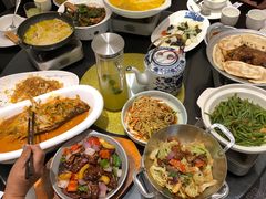 -小菜园新徽菜(南京秦淮龙蟠汇店)