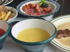 -圣彼得堡观江俄餐厅(中央大街黑金冠店)