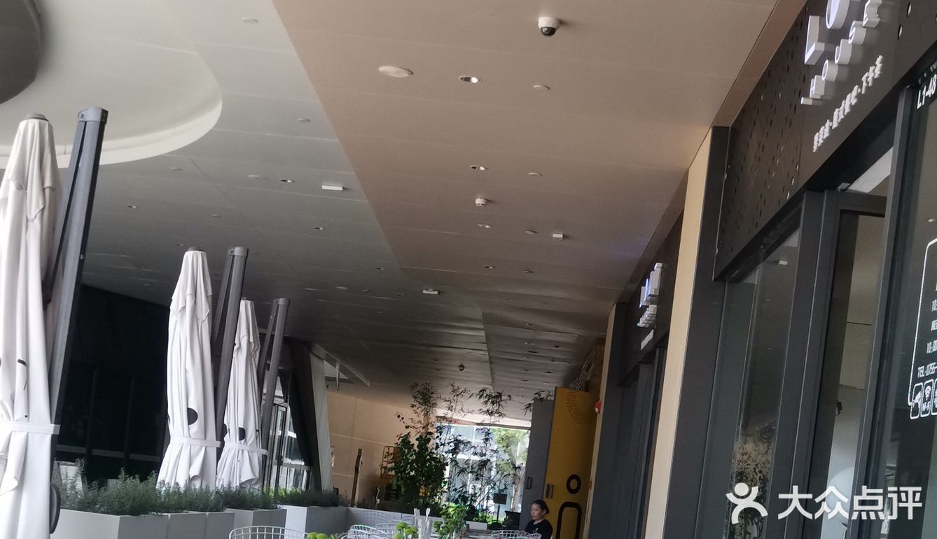 地址:在龙岗万科里商场店,地铁龙城广场下来很近