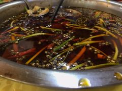 冷锅鱼-乡土特色.冷锅鱼.牦牛肉汤锅