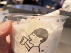 椰椰冻雪糕杯-喜茶(迪士尼小镇DP店)