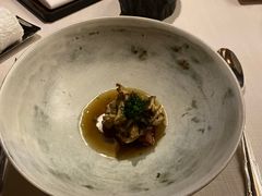 鸭清汤灰树花油封鸭腿-三嚥阁 La Villa Restaurant