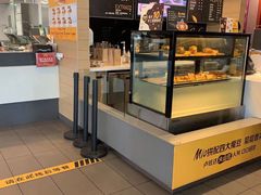 面包甜点陈列柜-麦当劳(季华好又多店)