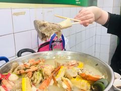 招牌海鲜骨煲-凤城康记饭店