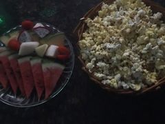 -唛客疯量贩式KTV(金飞达广场店)