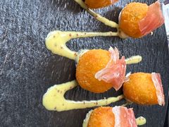 -MONICH牛排融合餐厅(和义大道购物中心店)