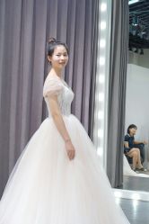 温柔的出门纱-Lady  Jane高端婚纱礼服馆