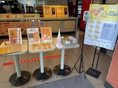 面包甜点陈列柜-麦当劳(宜兴人民路店)