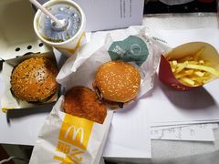 -麦当劳(军博店)