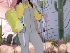 -王府井奥莱临潼小镇(临潼店)