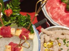 山椒肥牛-爱你您·自家鱼塘·活水喷泉鱼火锅(八里店)
