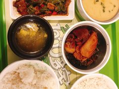 -老乡鸡(亳州路天庆大厦店)