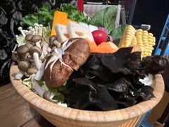 -湊湊火锅·茶憩(南京东路悦荟店)