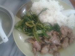 冬菇蒸滑鸡饭-南方土特产综合批发市场