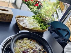 -野菌皇海景野生菌火锅(滨海大道店)