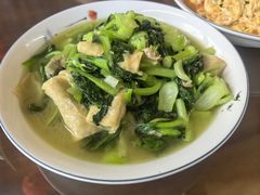 -芦茨金富饭庄·25年老字号·专做稻草鸡