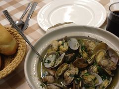 炒蚬-船屋葡国餐厅