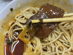 -易毛特色牛肉面(解放碑步行街店)
