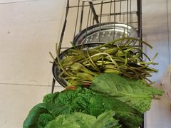 -老石黑山羊毛驴肉火锅(金凯广场店)