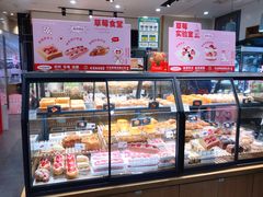 面包甜点陈列柜-仟吉(星汇维港店)