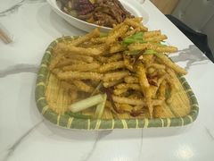 -江城燕子大排档(江汉路步行街店)