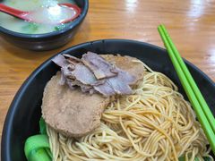 -志权牛肉面(灵山路店)